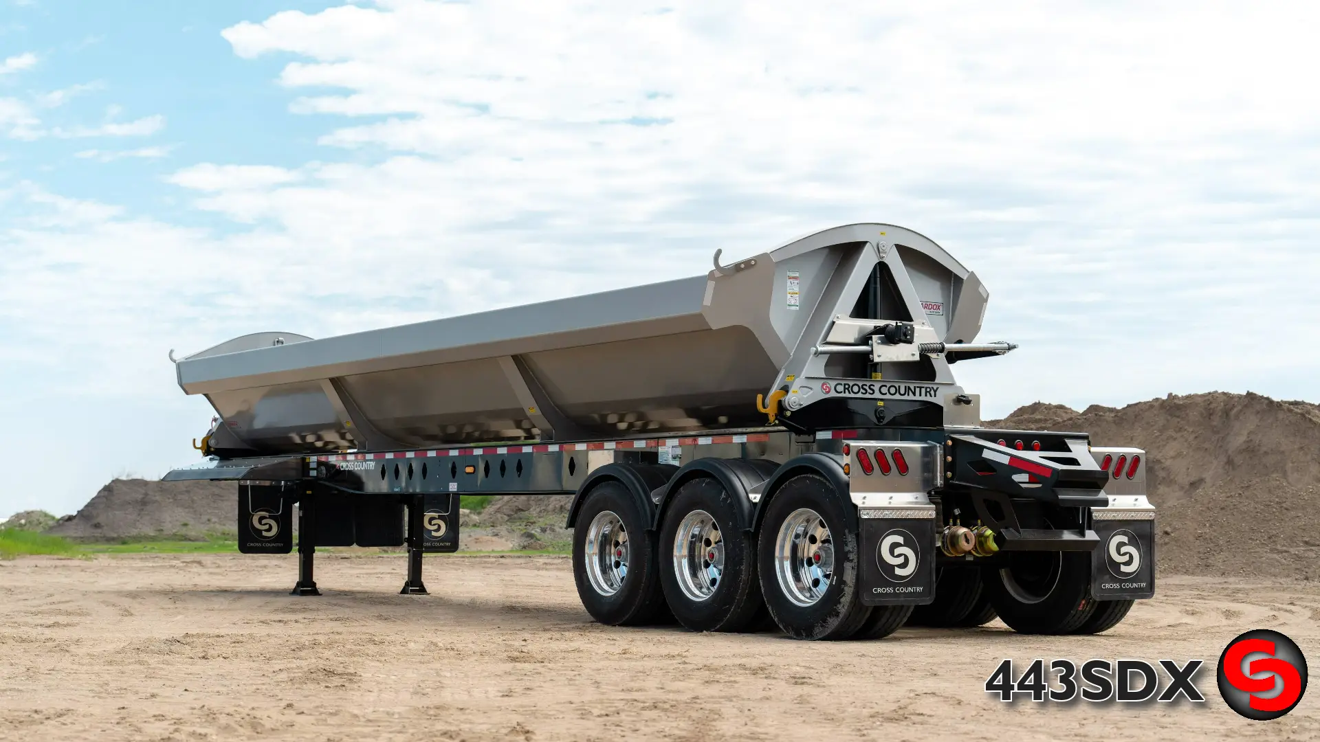 44' Tridem Side Dump — photo 5