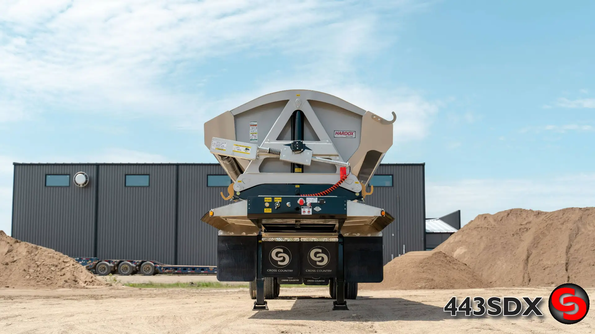 44' Tridem Side Dump — photo 10