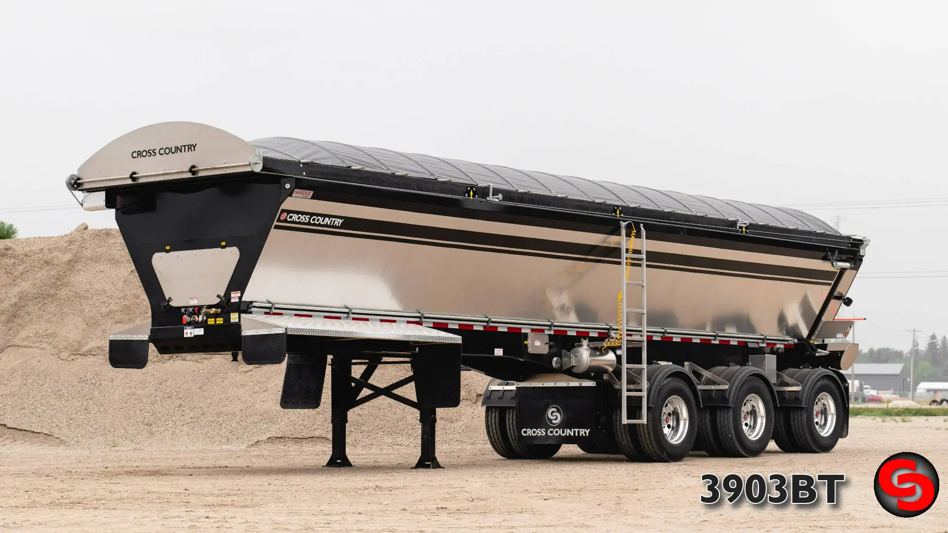 39' Tridem Belt Trailer — photo 10