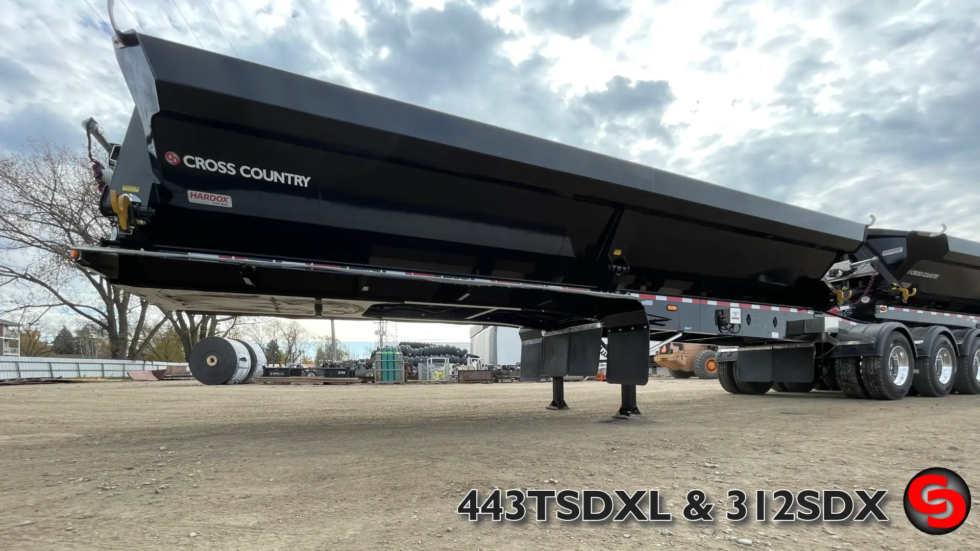 44' Tridem Side Dump — photo 20