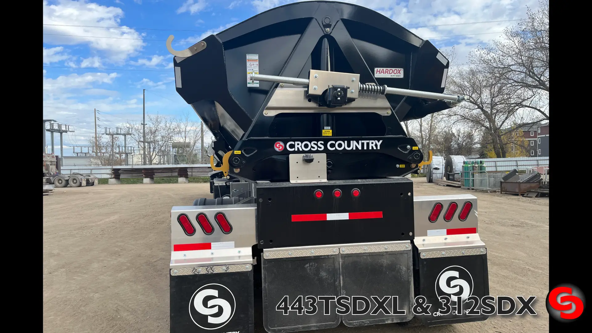 44' Tridem Side Dump — photo 13