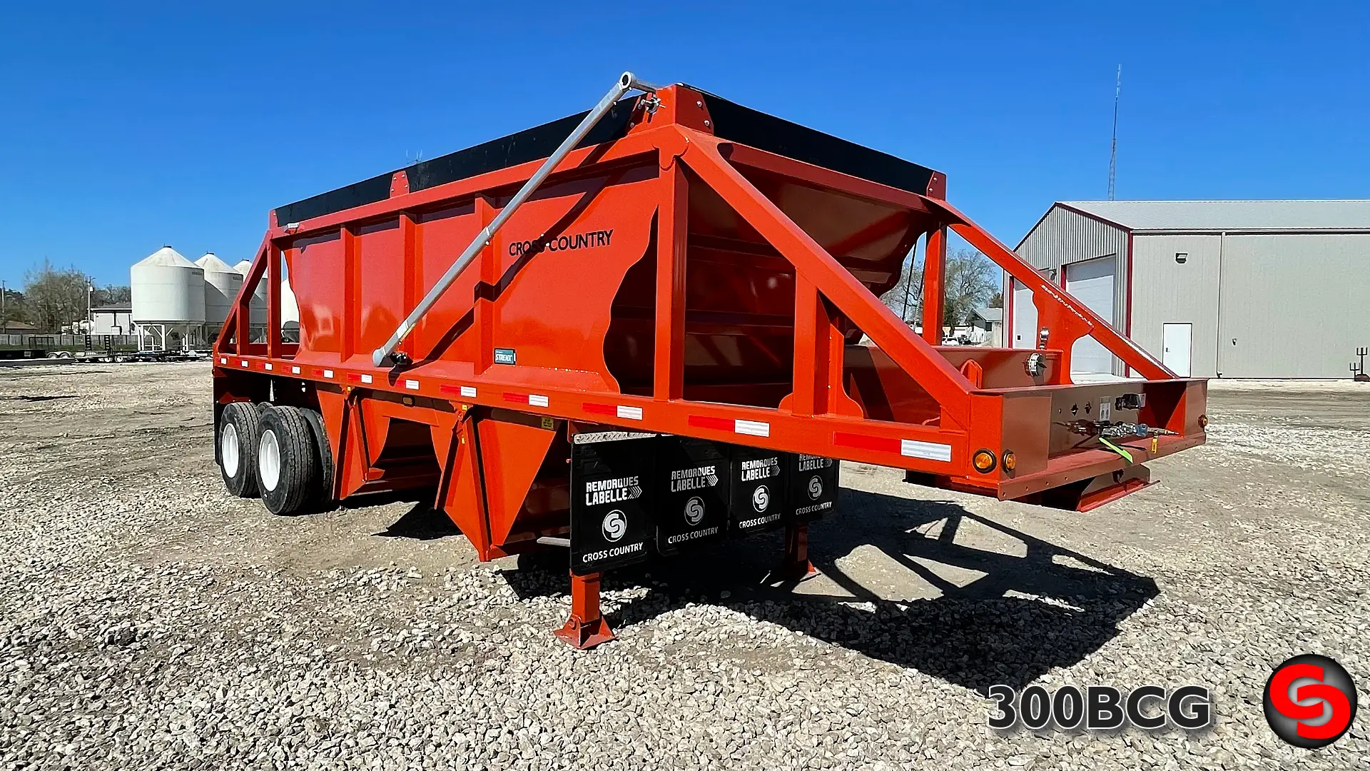 30' 2-Axle Crossgate Belly Dump