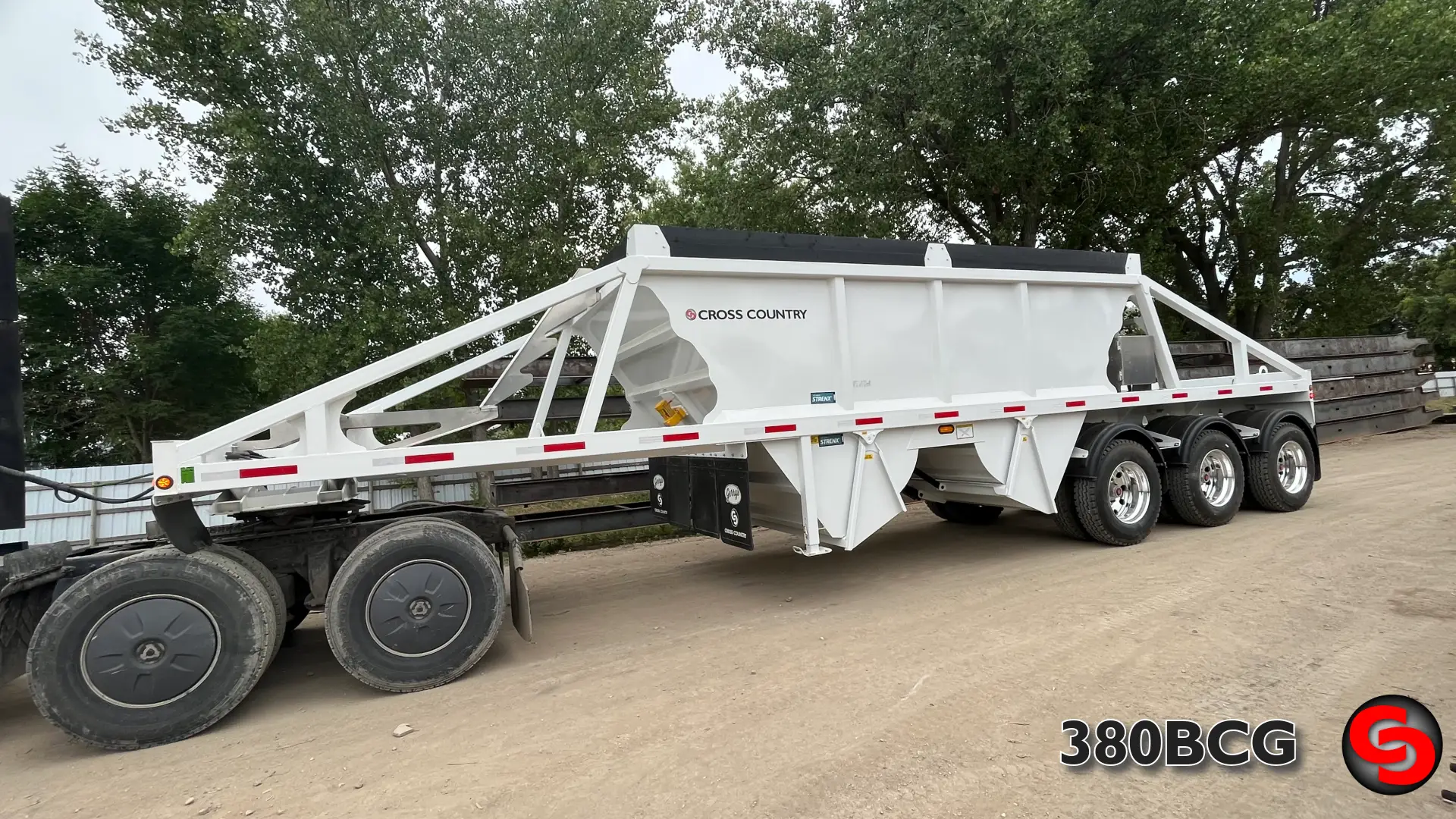 38' Tridem Crossgate Belly Dump